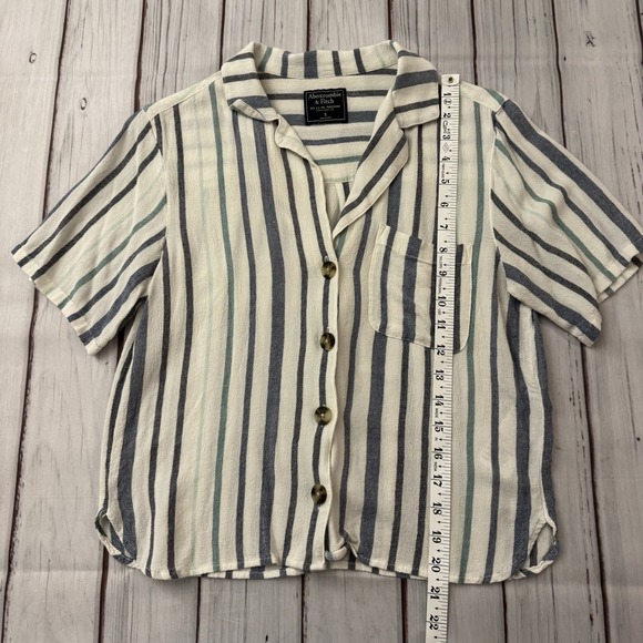 Abercrombie Fitch shirt button Stripe Blue‎ short sleeve women Small beach - Picture 3 of 5